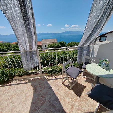 Apartmani Ankora Brist Bagian luar foto