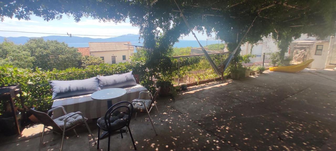 Apartmani Ankora Brist Ruang foto
