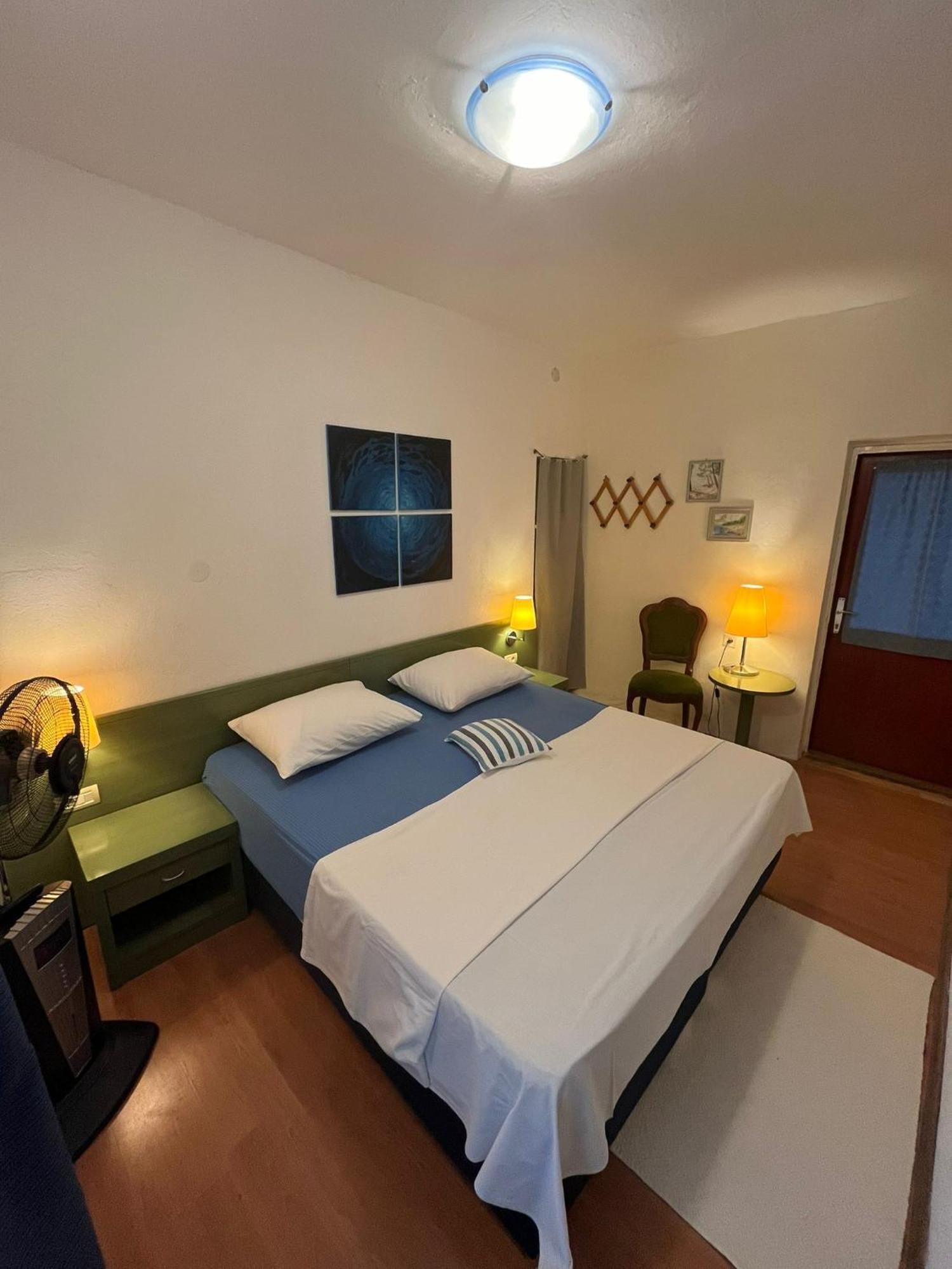 Apartmani Ankora Brist Ruang foto