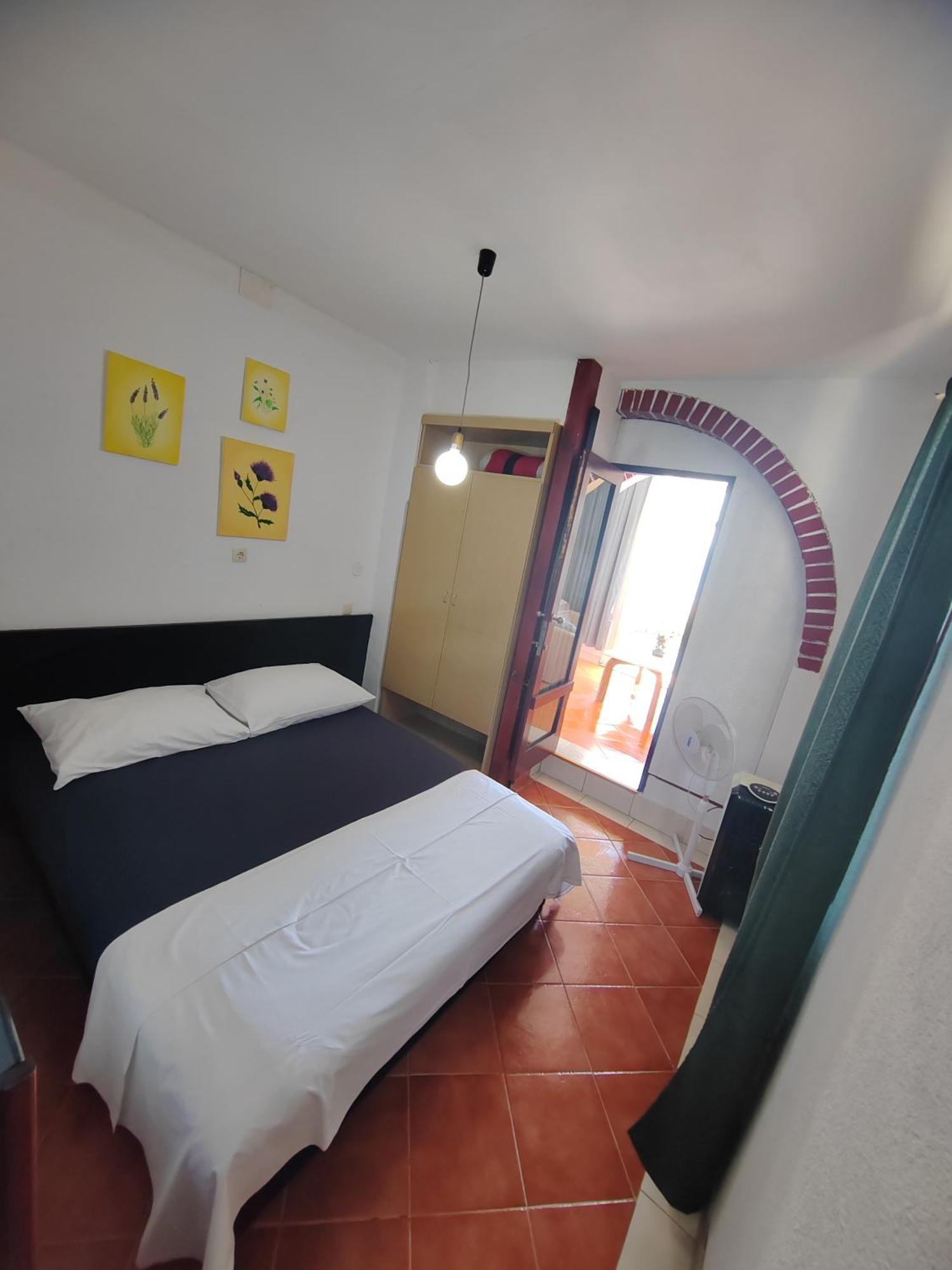 Apartmani Ankora Brist Bagian luar foto